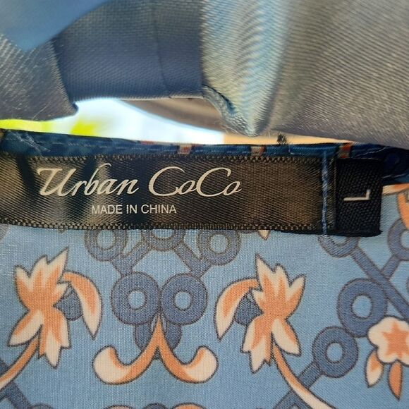 Red and Blue Tunic Top with Vibrant Colors - Picture 2 of 6